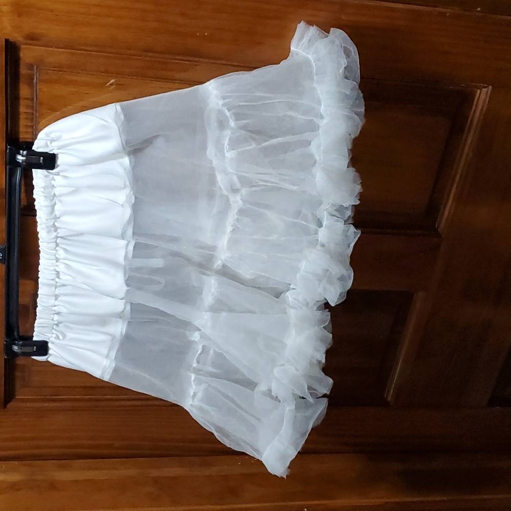 White tutu skirt